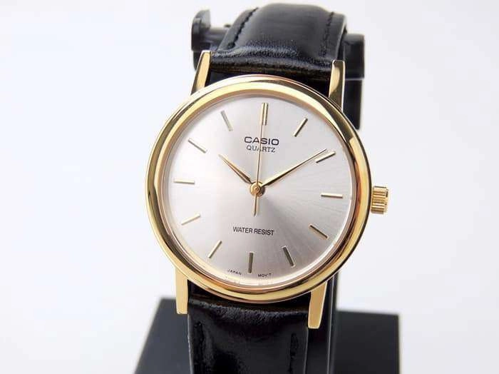 Casio MTP-1095Q-7AD Black Leather Strap Watch for Men and Women