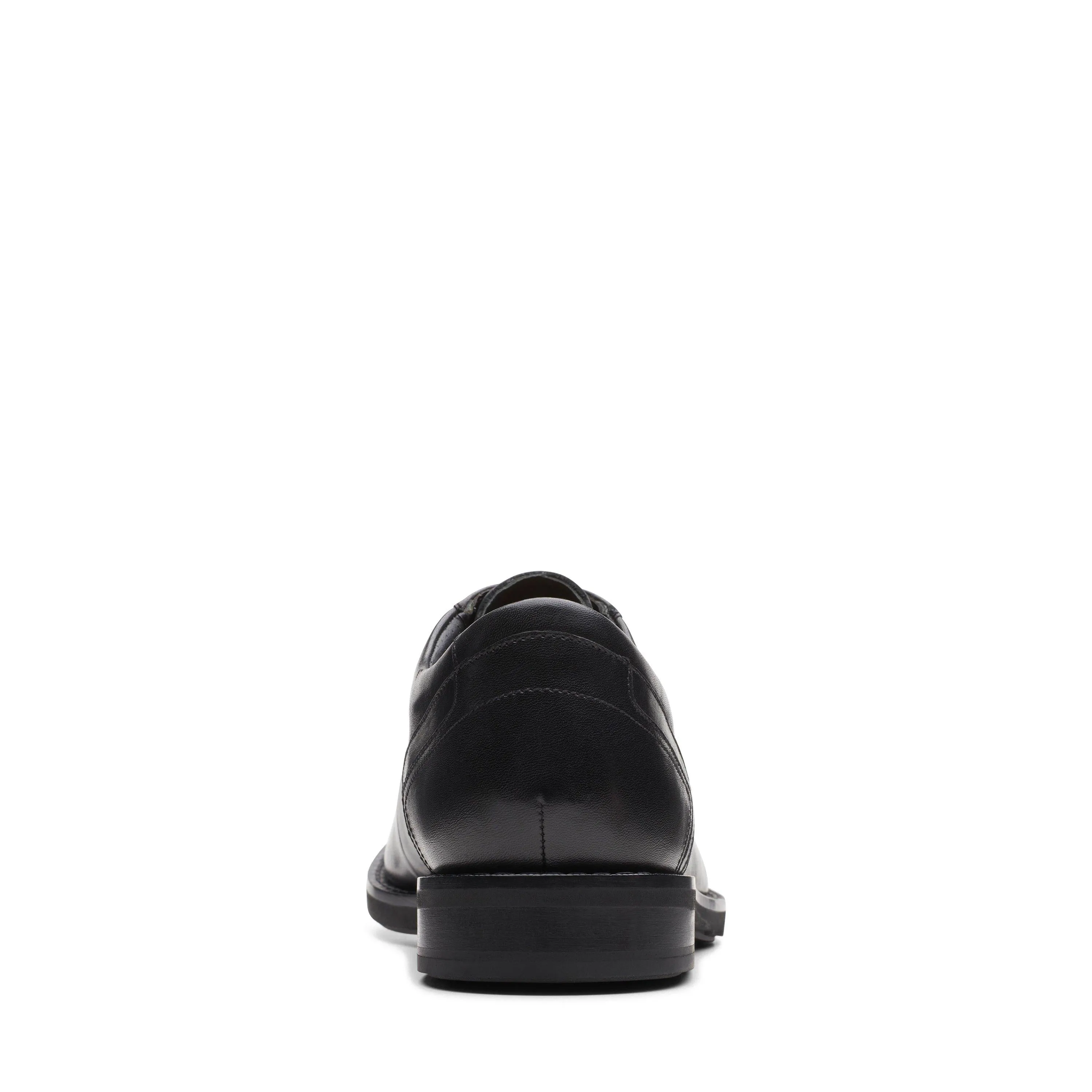 Clarks Un Hugh Lace in Black Leather
