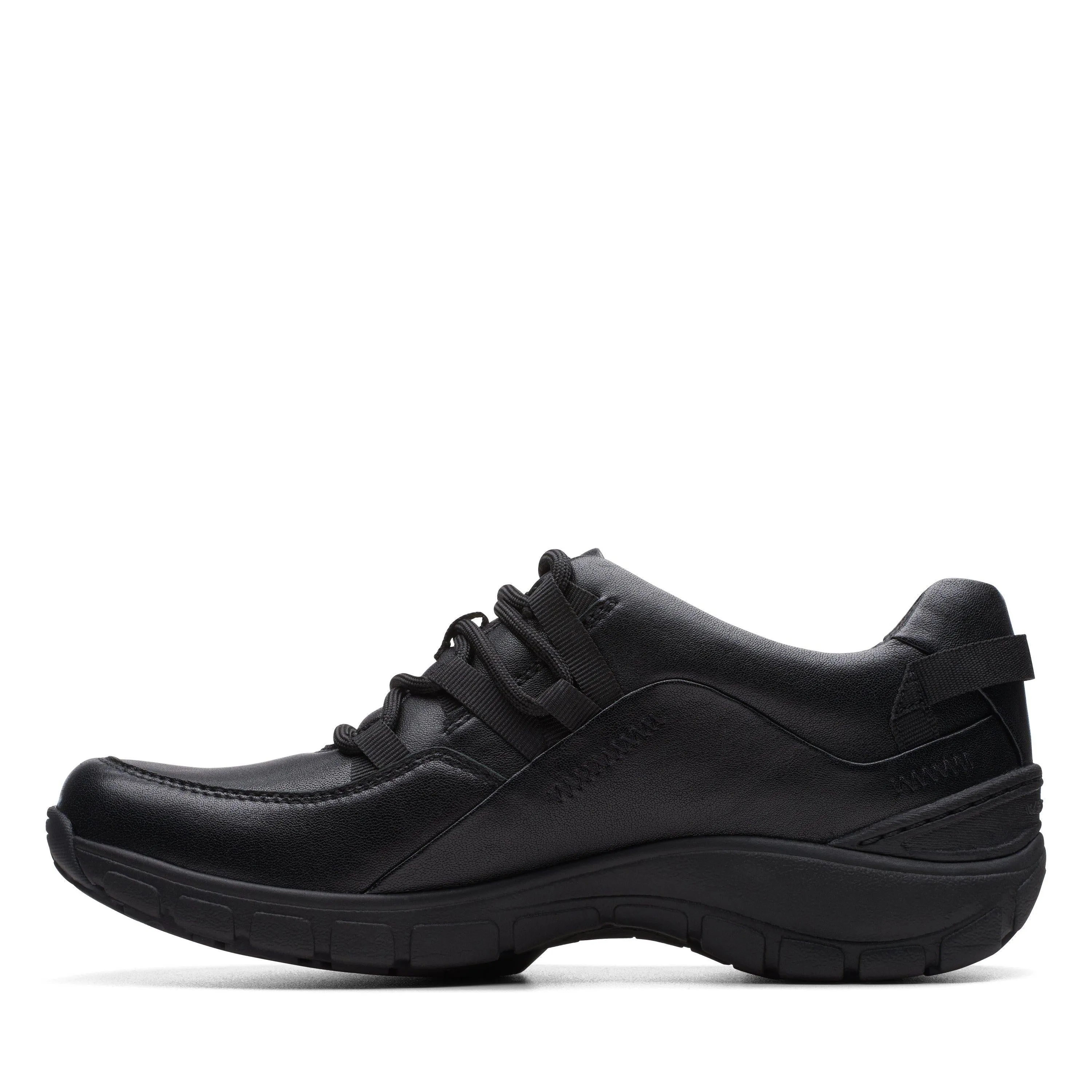 Clarks Wave Range AP in Black Leather