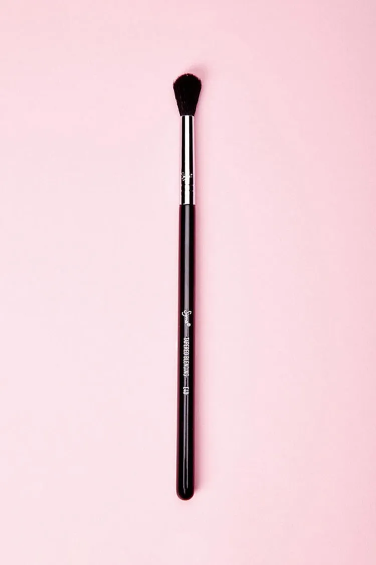 Forever 21 Sigma Beauty E40 – Tapered Blending Brush Black Forever 21