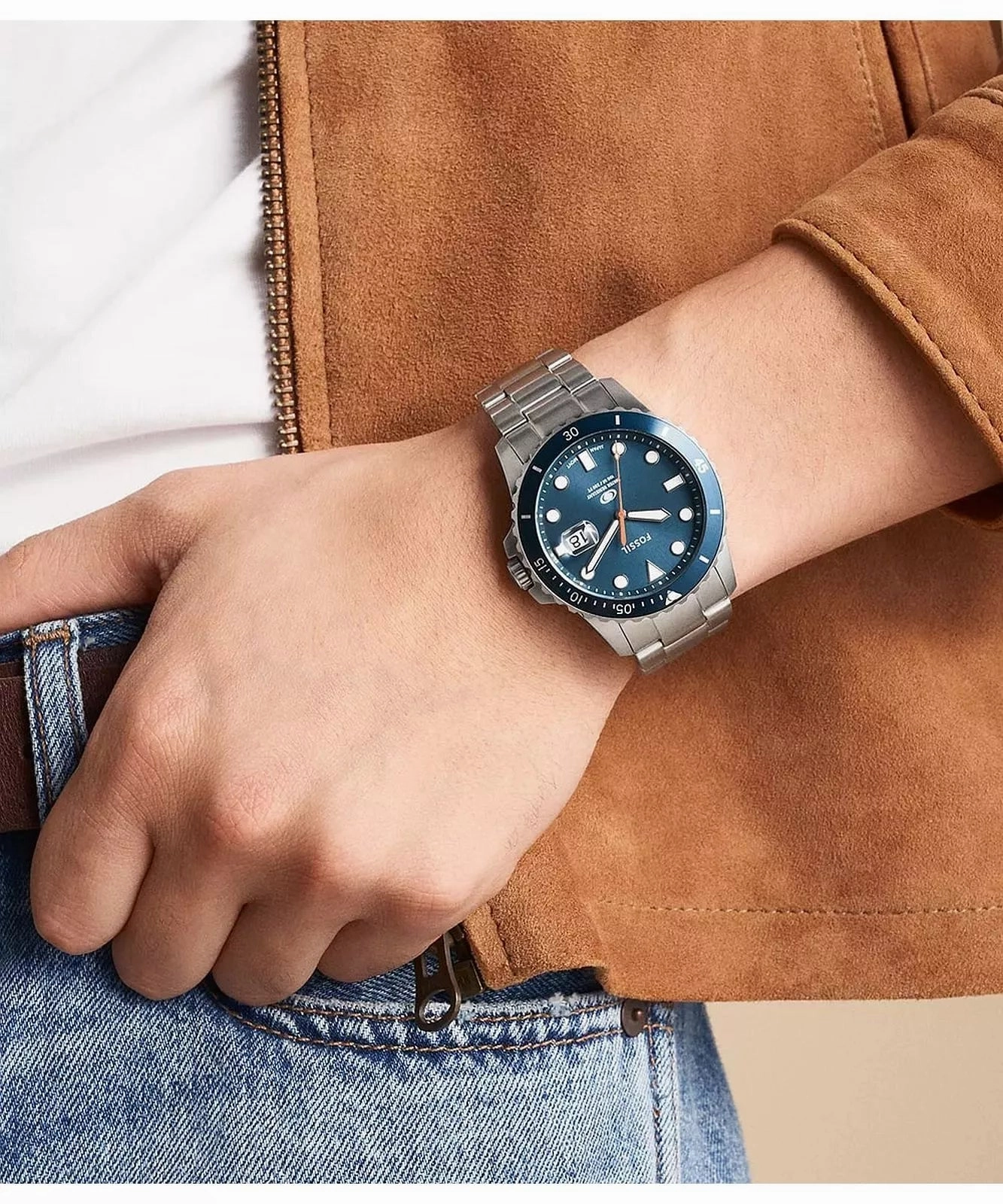 Fossil Blue Dive Gents Blue Dial Three-Hand Date Stainless Steel Watch