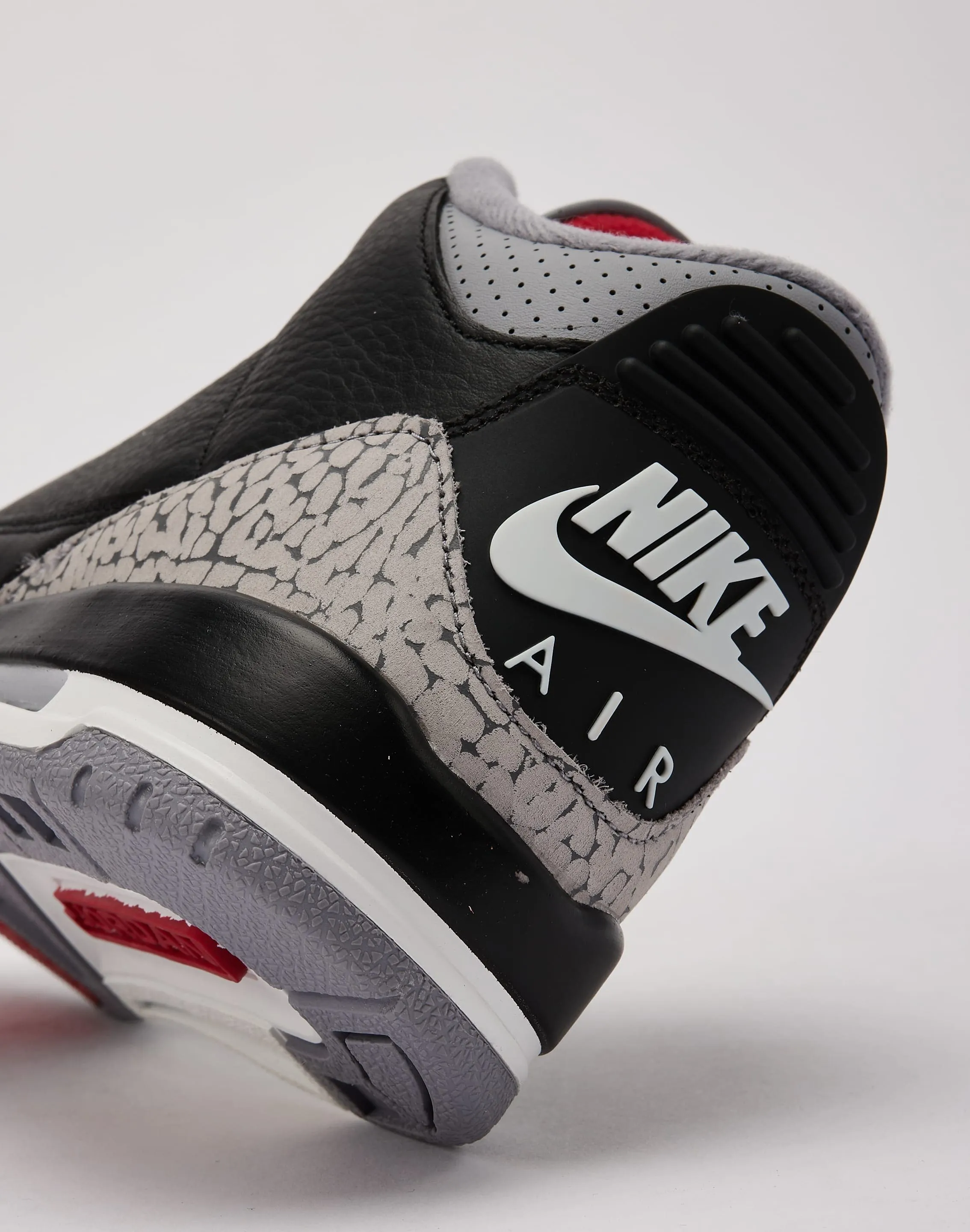 Jordan Air Jordan 3 Retro 'Black Cement' Grade-School