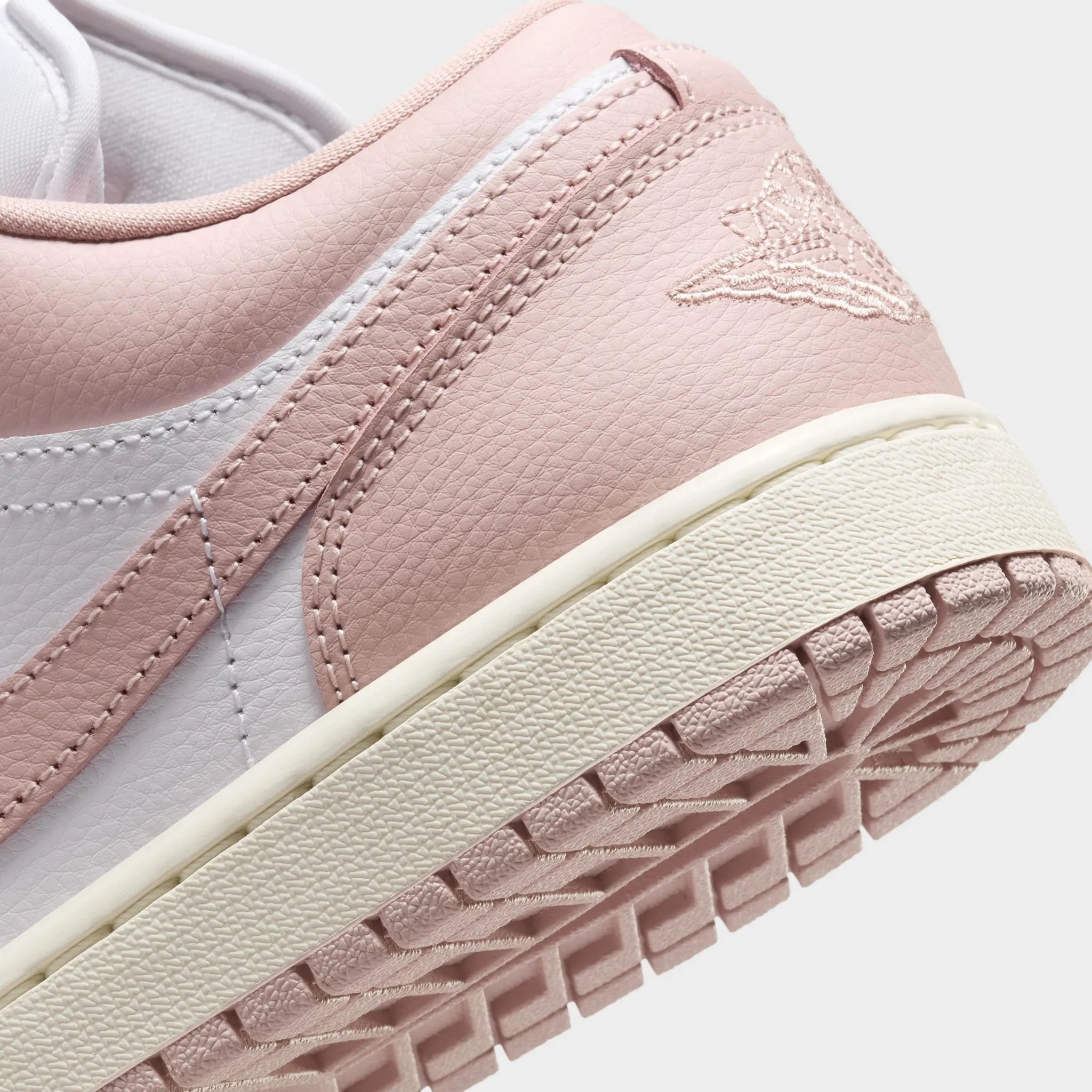 Jordan Jordan Women's 1 Low White / Pink Oxford - Sail