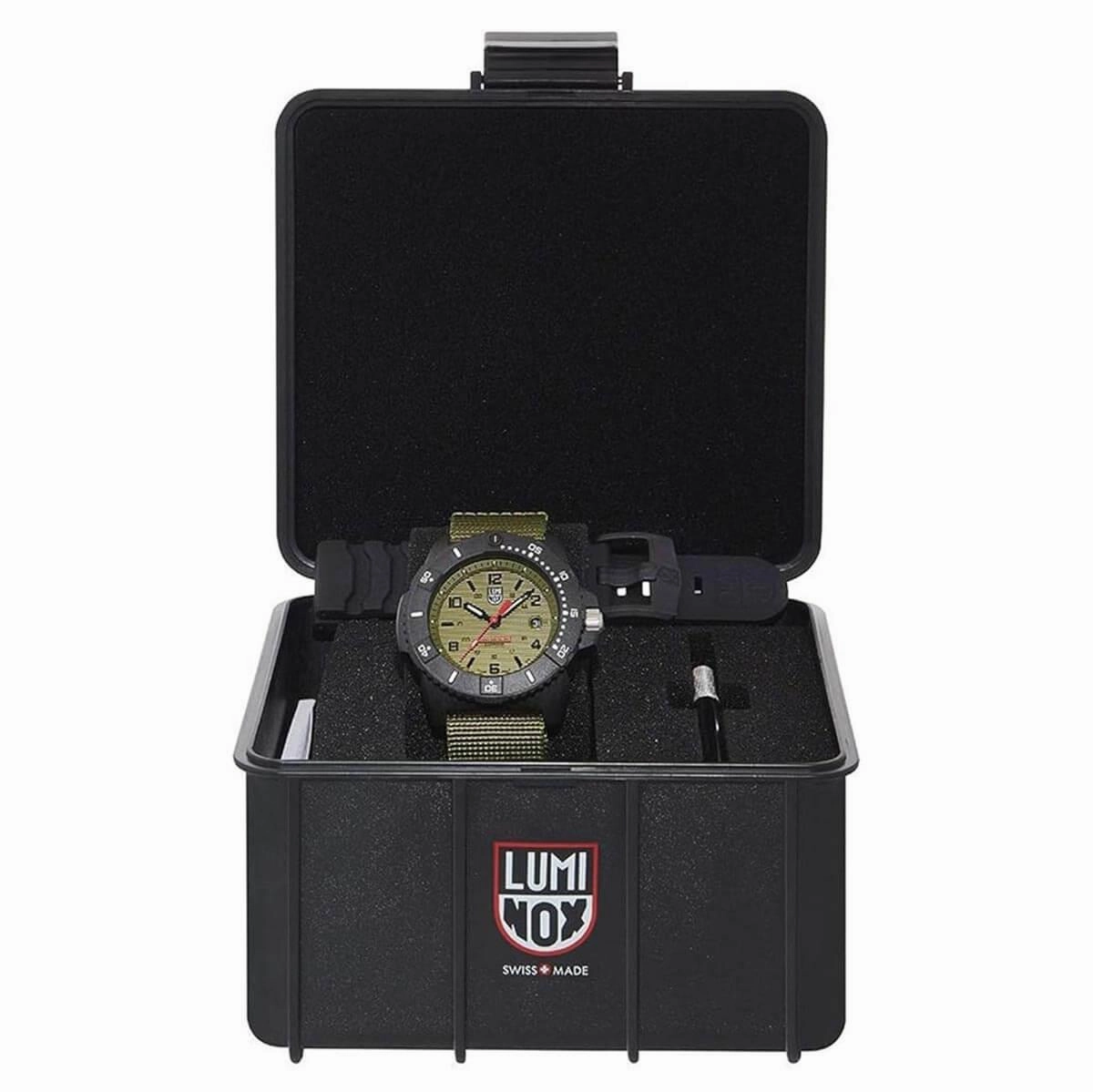 Luminox Men's Quartz Watch - Navy Seal 3600 Series Green Dial Strap Dive | 3617