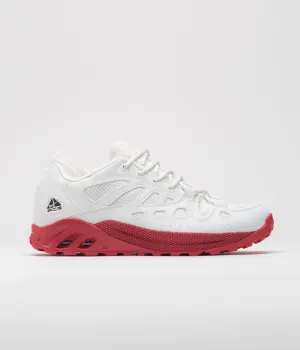 Nike ACG Air Exploraid Shoes - Summit White / Black - Summit White Nike ACG Outdoor Clothing