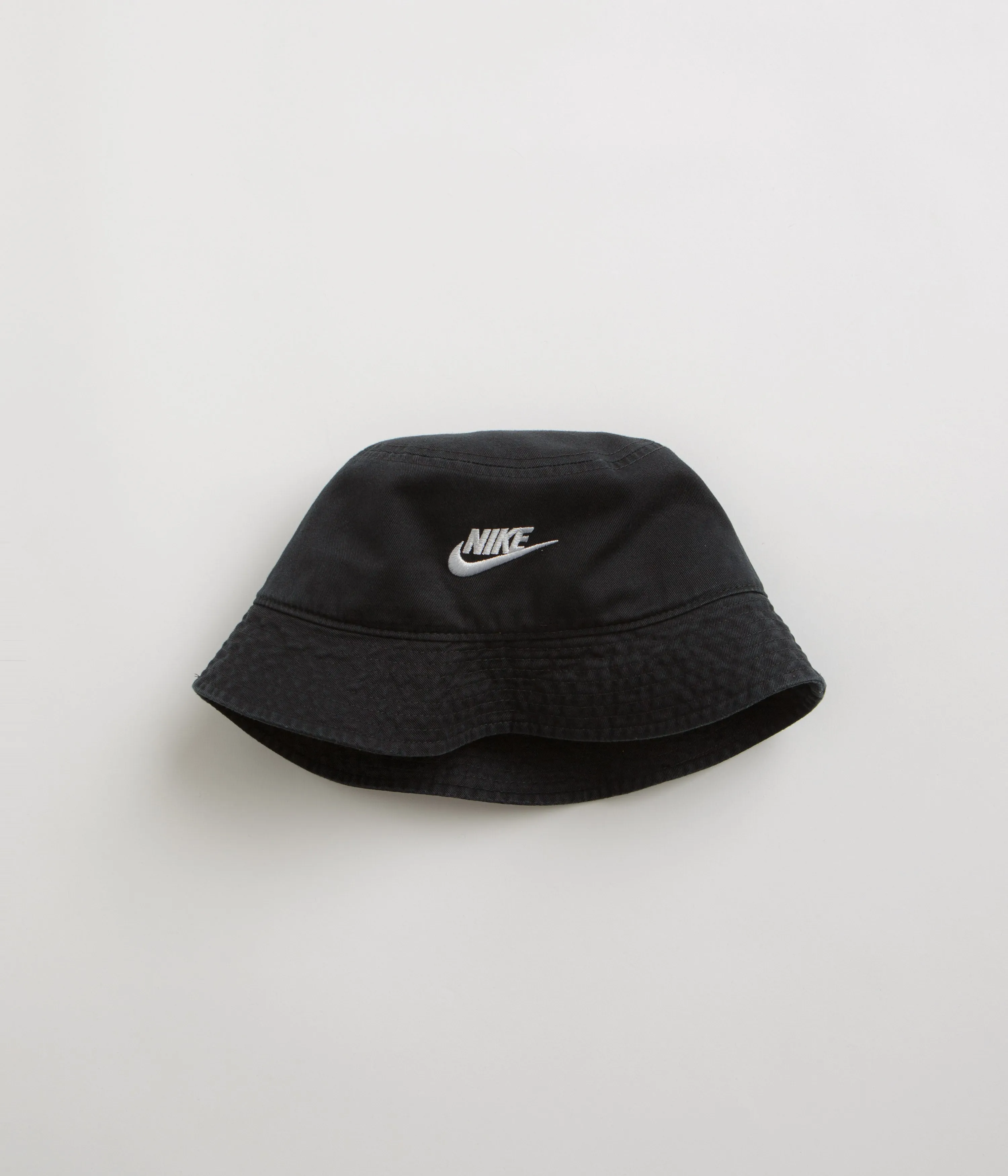 Nike Apex Futura Washed Bucket Hat - Black / White Nike Sportswears