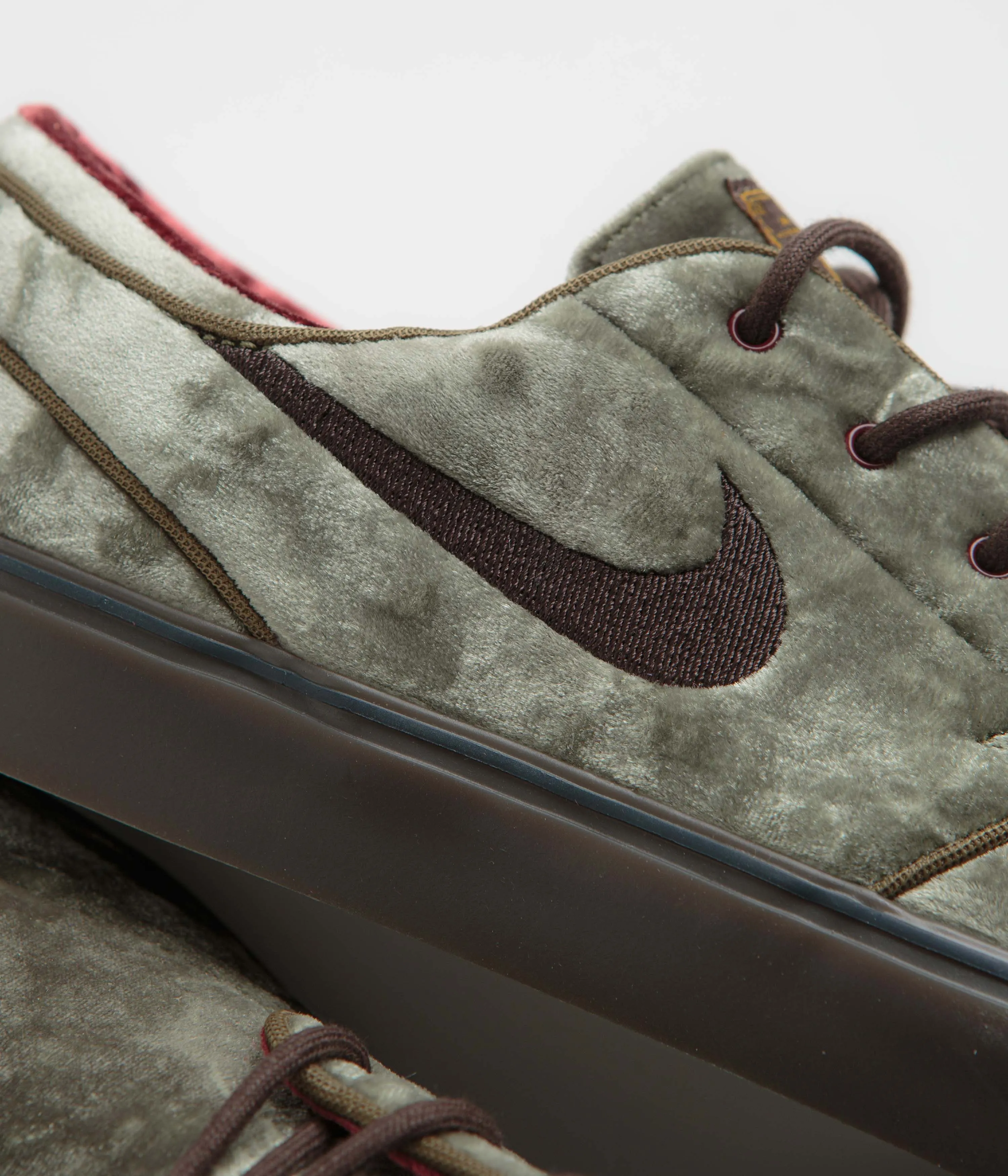 Nike SB Janoski OG  SE ‘City of Cinema’ Shoes - Medium Olive / Velvet Brown - Baroque Brown Nike SB Clothing