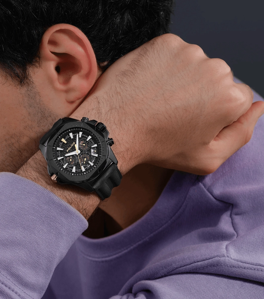 Police Electrical Gents Black Dial Black Leather Starp Watch