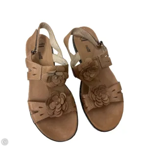 Sandals Flats By Clarks In Brown, Size: 10