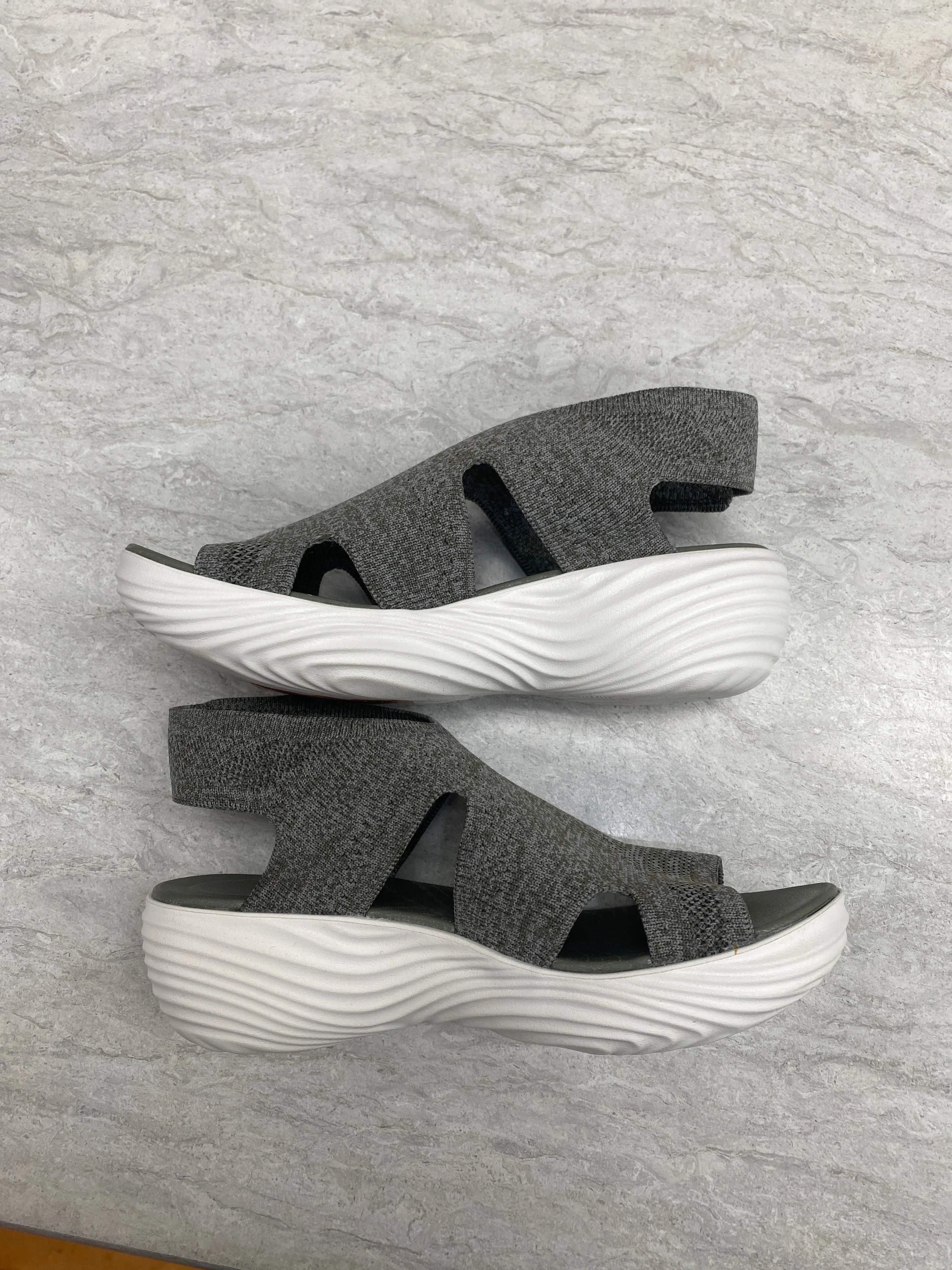 Sandals Heels Wedge By Clarks In Grey, Size: 7