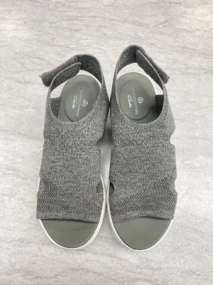 Sandals Heels Wedge By Clarks In Grey, Size: 7
