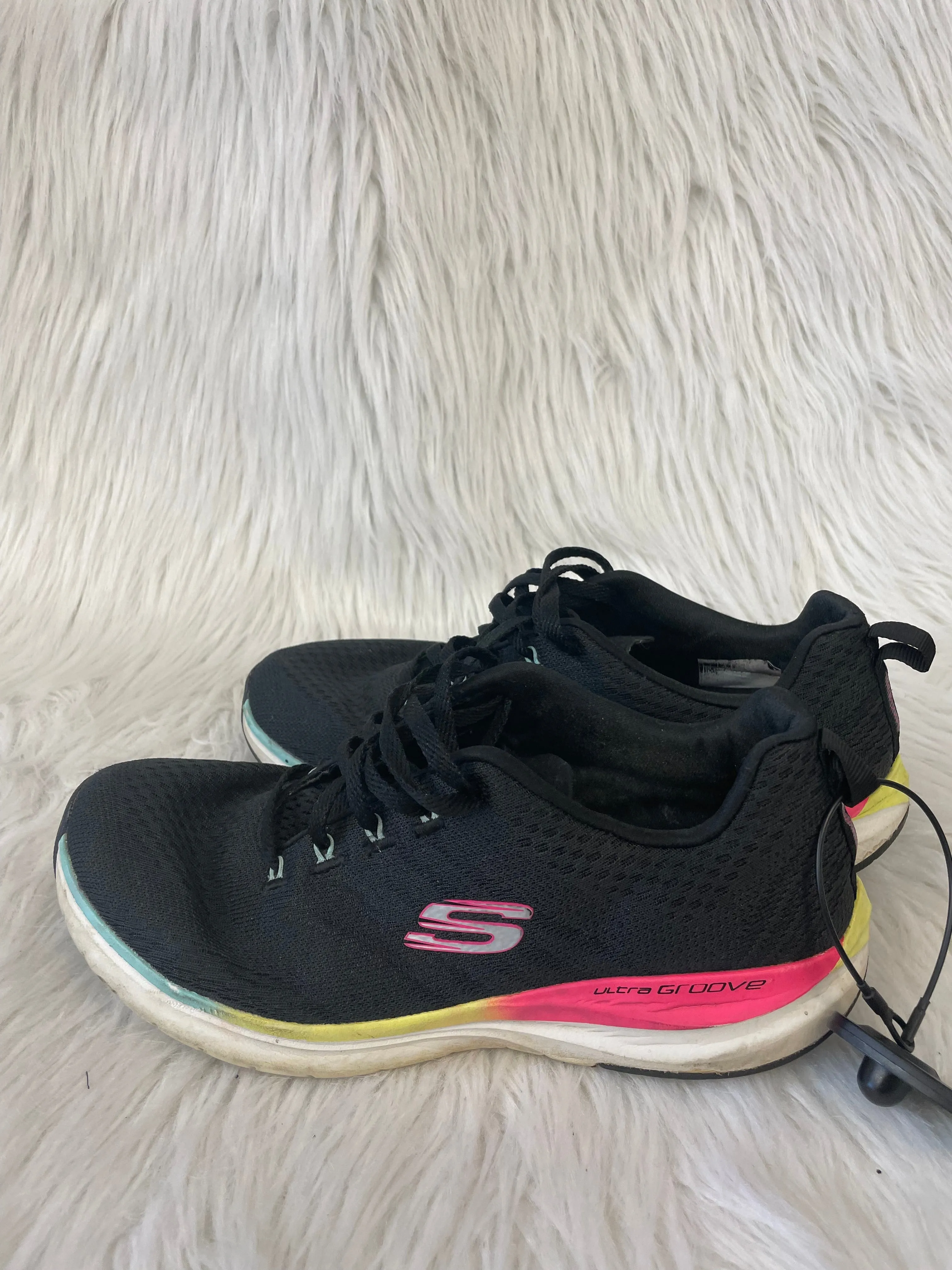 Shoes Athletic By Skechers In Black, Size: 7 skechers