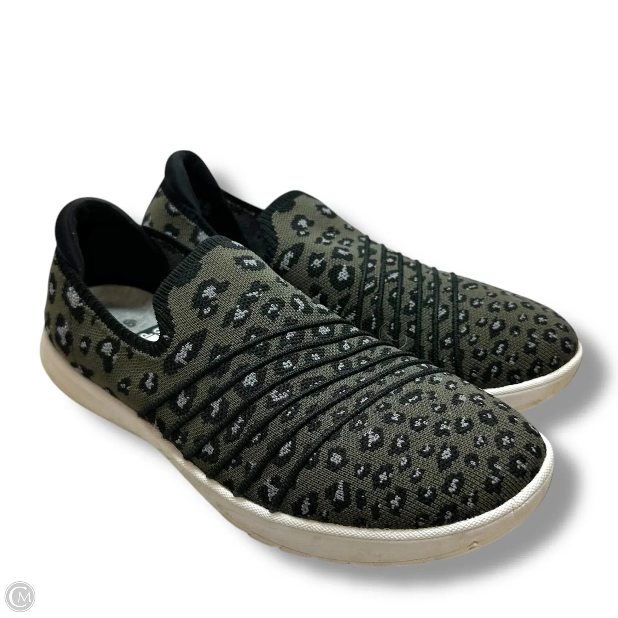 Shoes Flats By Clarks In Animal Print, Size: 9