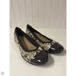 Shoes Flats By Clarks In Snakeskin Print, Size: 8
