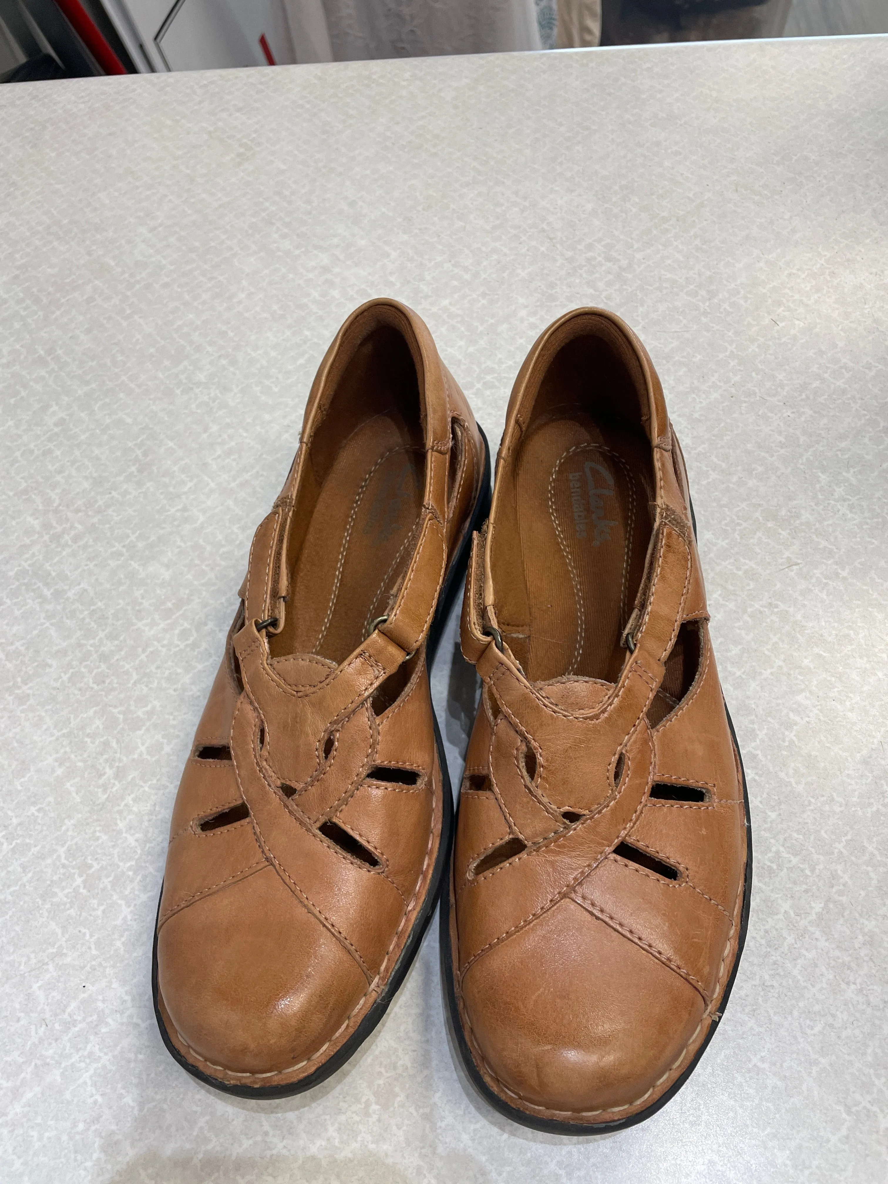 Shoes Flats By Clarks  Size: 6.5 clarks