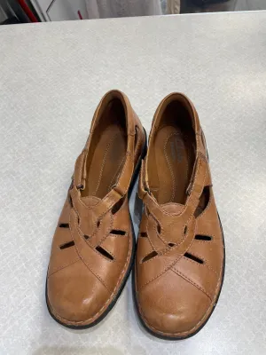 Shoes Flats By Clarks  Size: 6.5 clarks