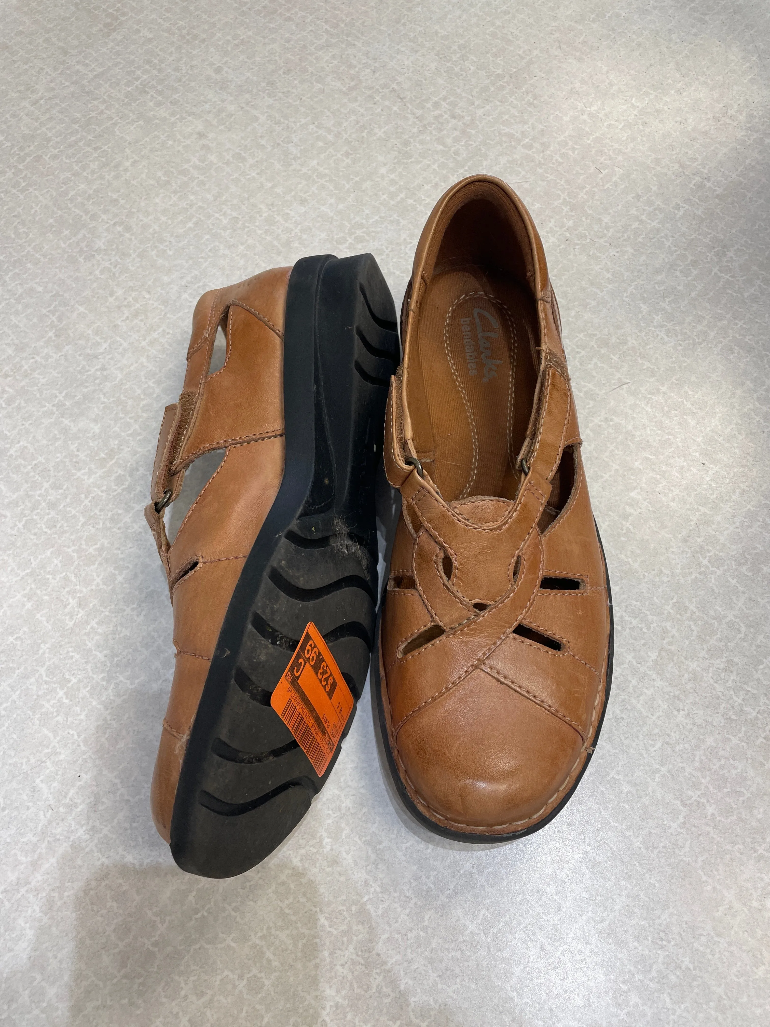 Shoes Flats By Clarks  Size: 6.5 clarks