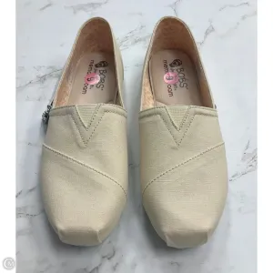 Shoes Flats By Skechers In Cream, Size: 9 skechers
