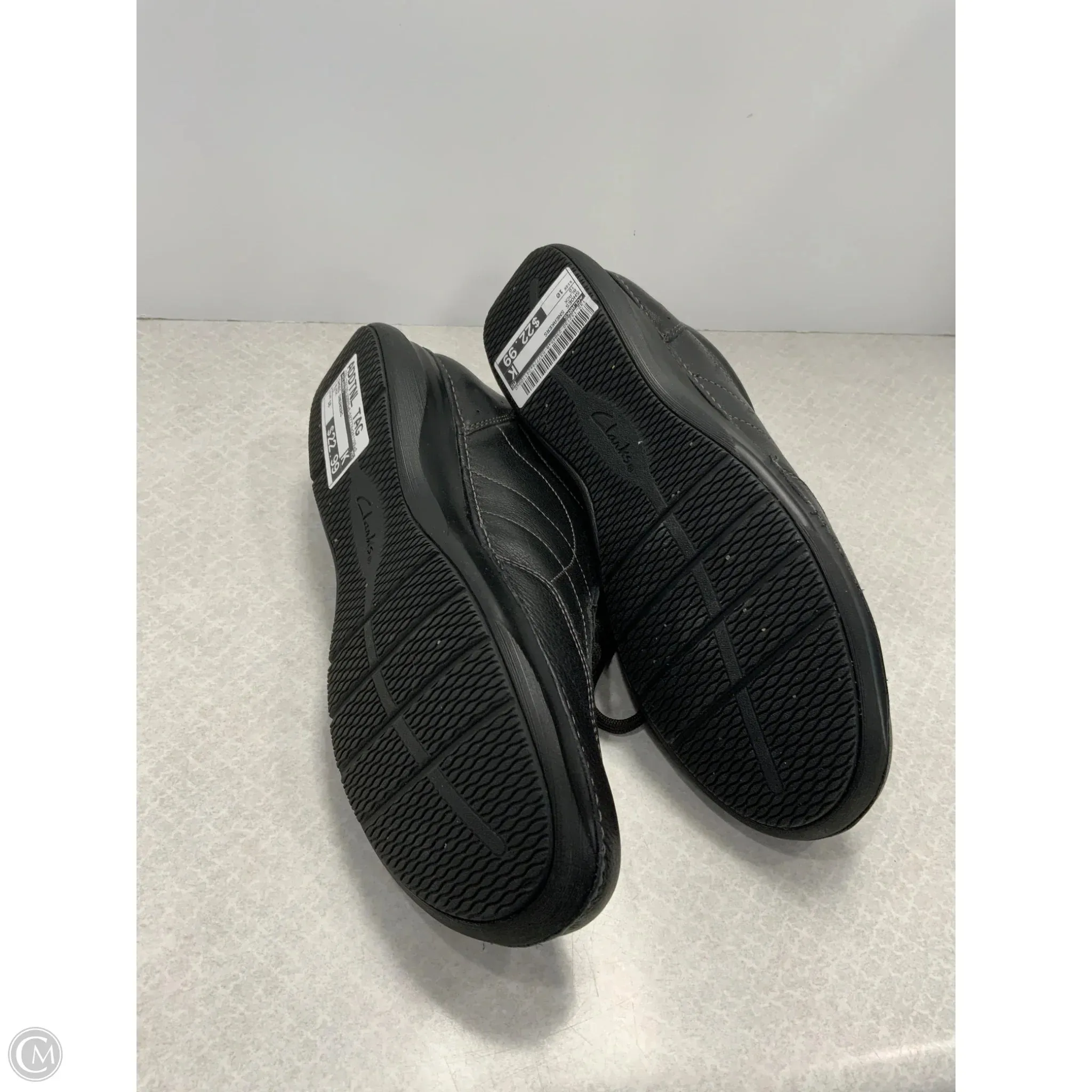 Shoes Sneakers By Clarks In Black, Size: 10