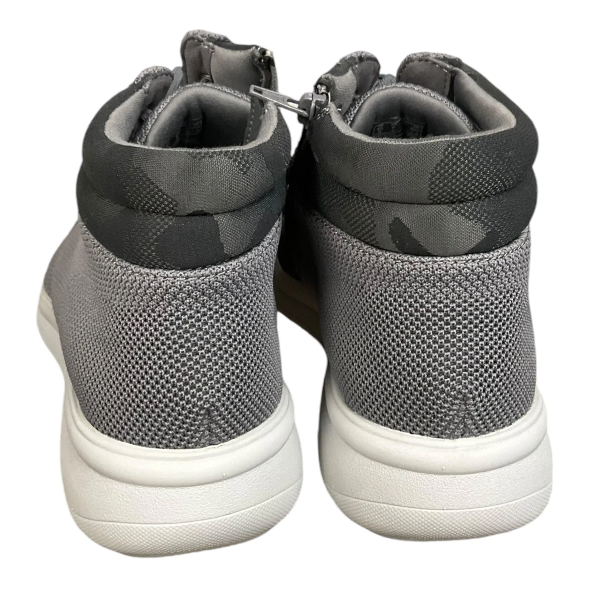 Shoes Sneakers By Clarks In Grey, Size: 9.5 clarks