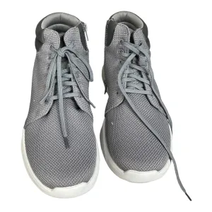 Shoes Sneakers By Clarks In Grey, Size: 9.5 clarks