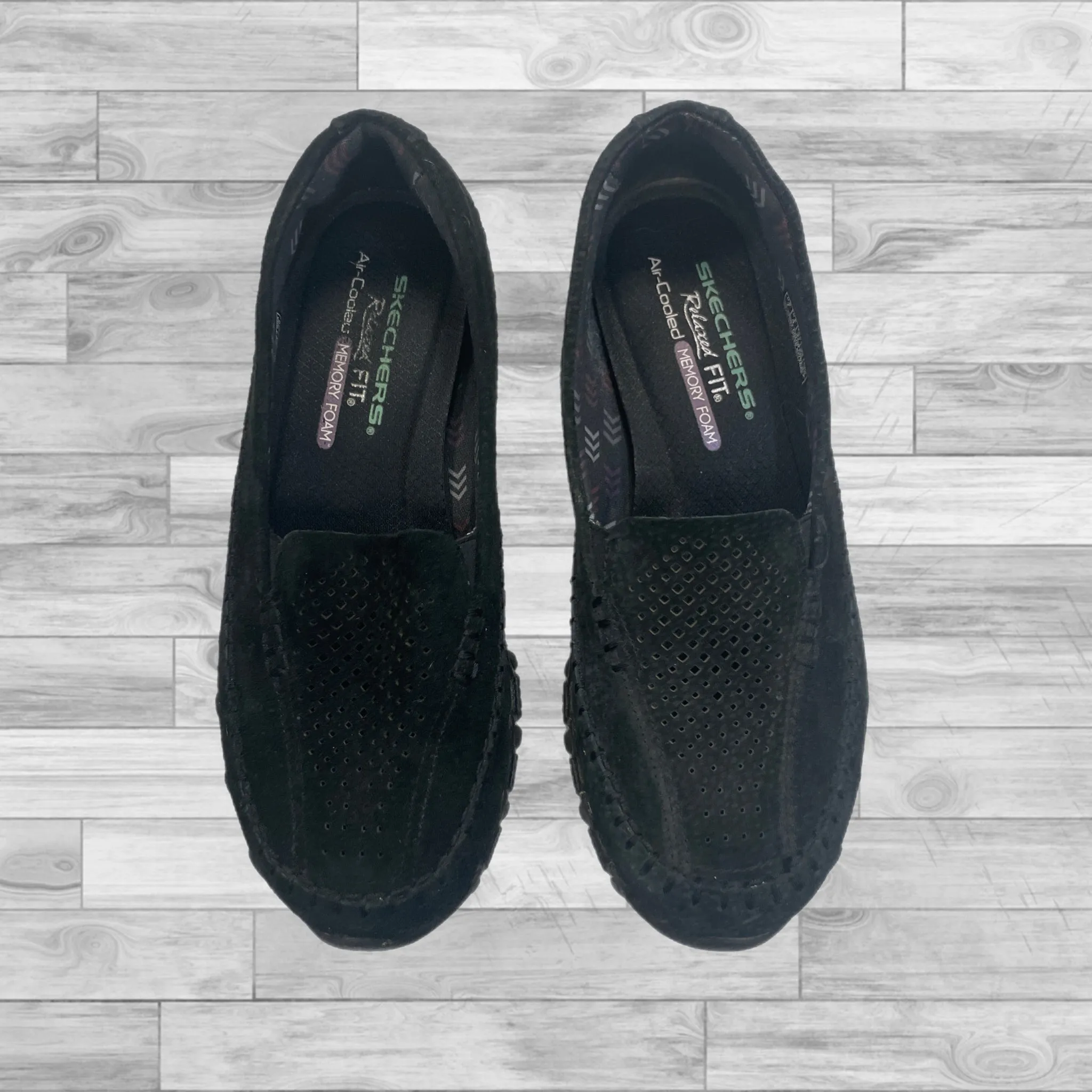Shoes Sneakers By Skechers In Black, Size: 7 skechers