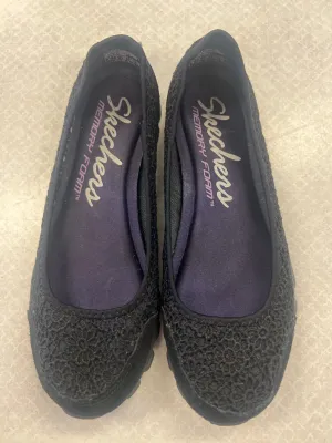 Shoes Sneakers By Skechers  Size: 6 skechers