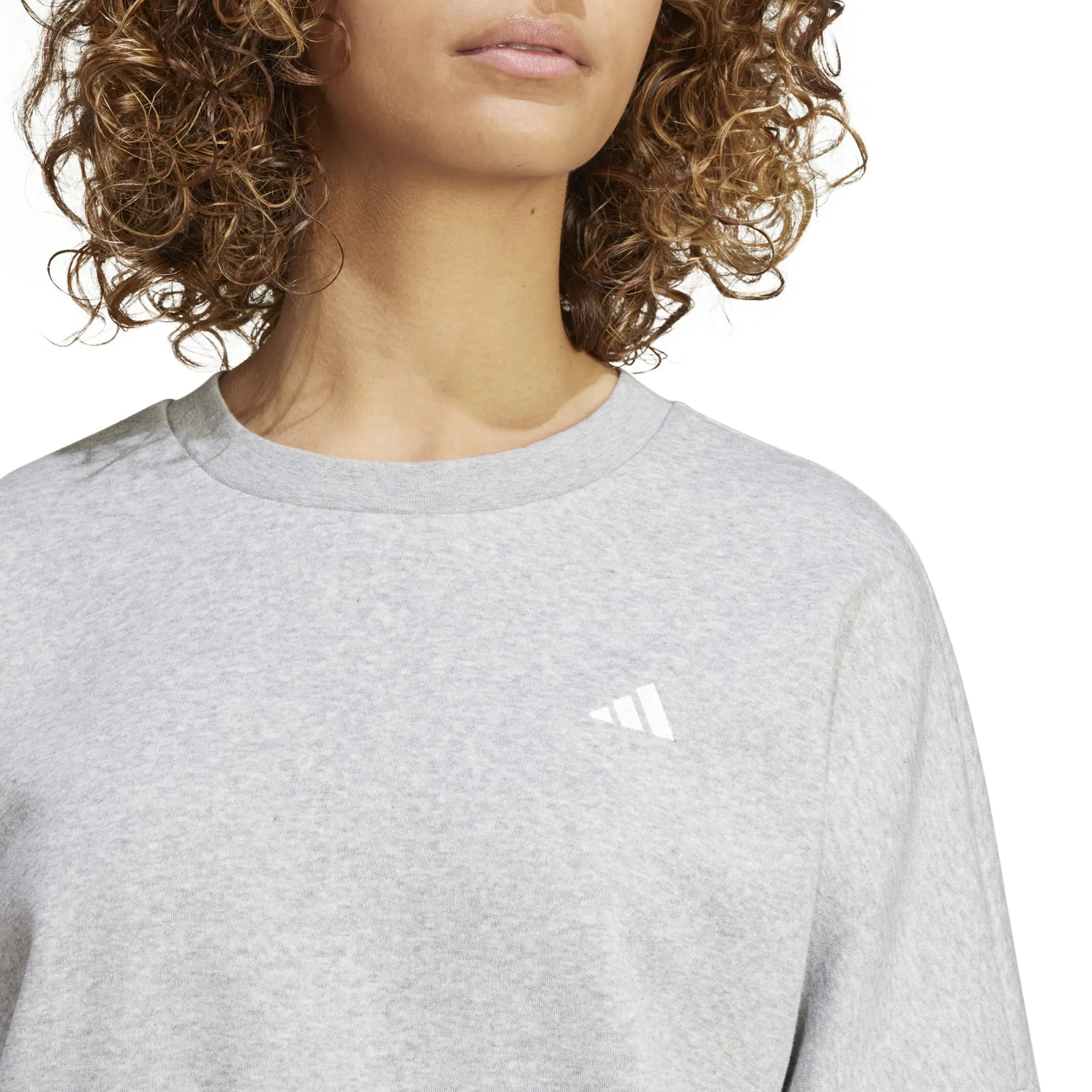 Women's Essentials Small Logo Feel Cozy Sweatshirt